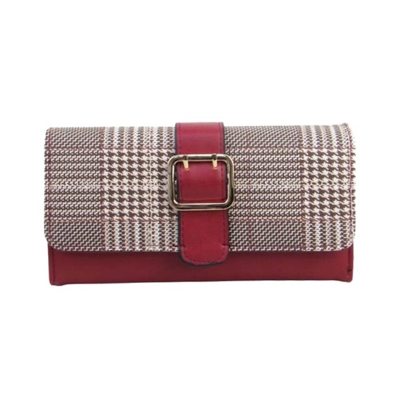 AR New York Handbags - Magnetic Flap Closure
